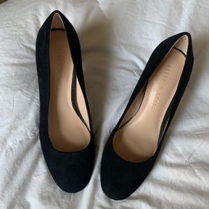 Simple Black Wide Heel Pumps